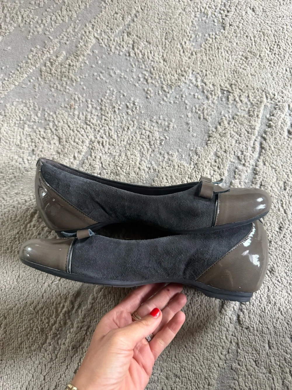 Pitillos ballet flats Taupe and gray Bows almond toe suede leather 40 / 9